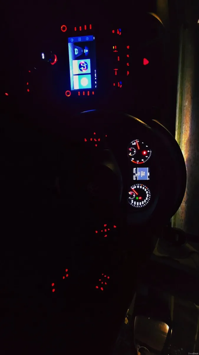 Volkswagen Touran - Image 3
