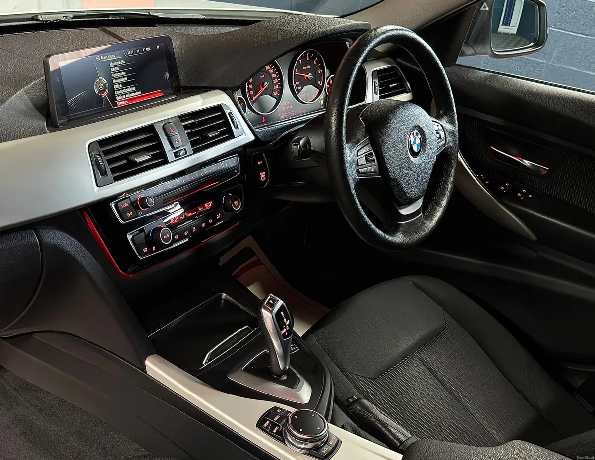 2017 BMW 320D F30 Auto 190BHP M-Performance Kitted - Image 4