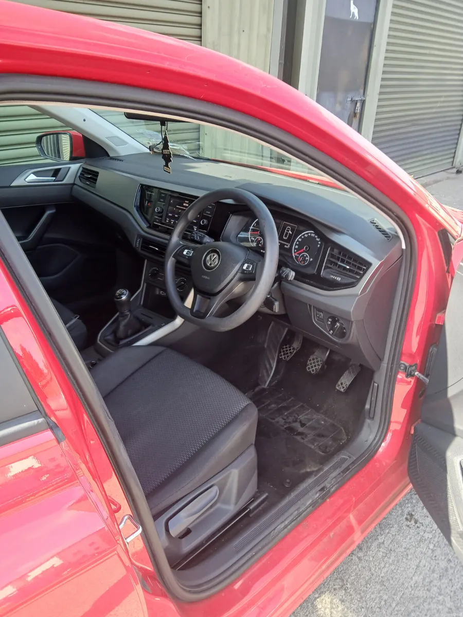 Volkswagen Polo 1 litre  2018 (182) - Image 4