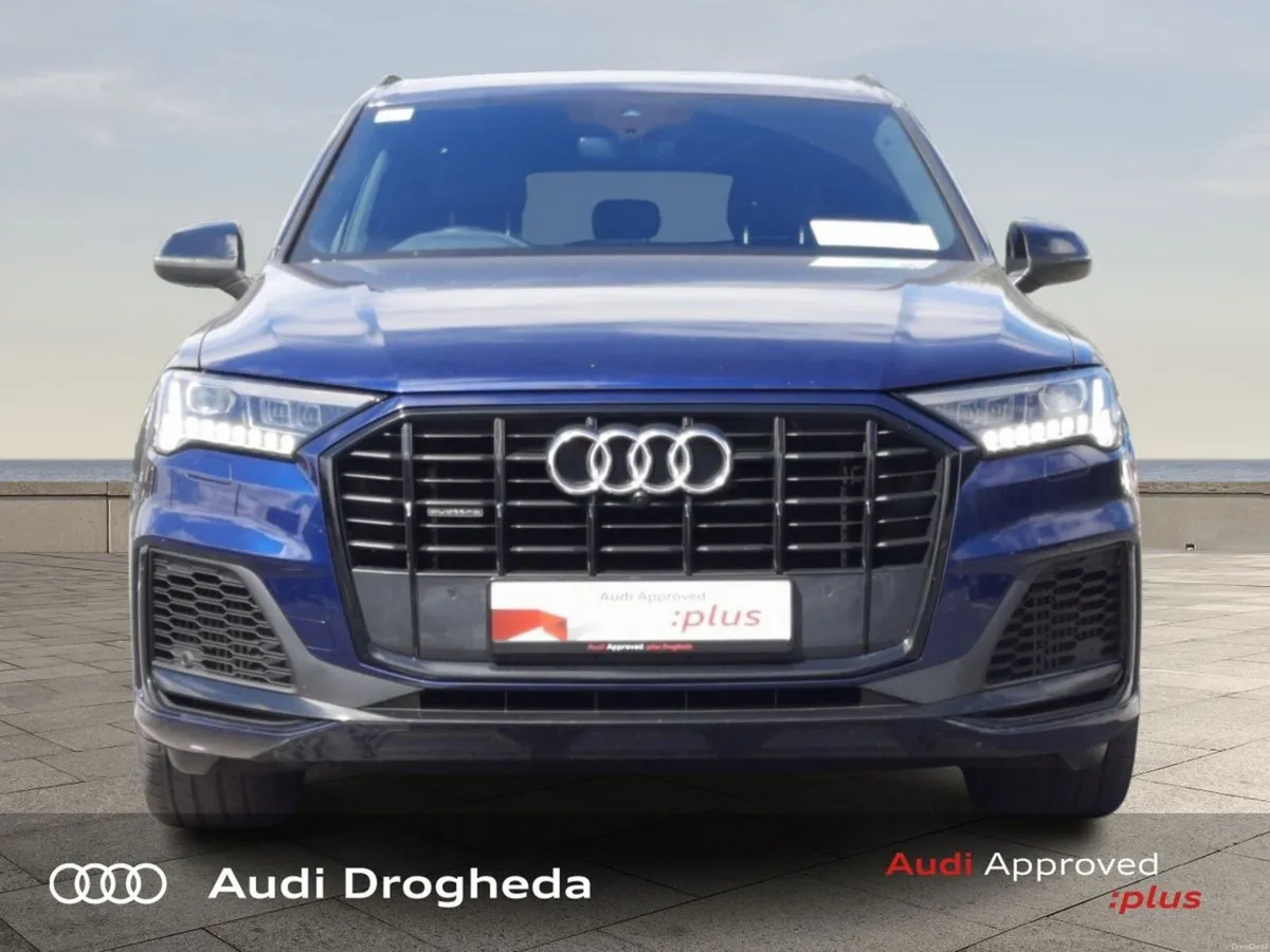 Audi Q7 55 TFSI e S Line Black edition - Image 2