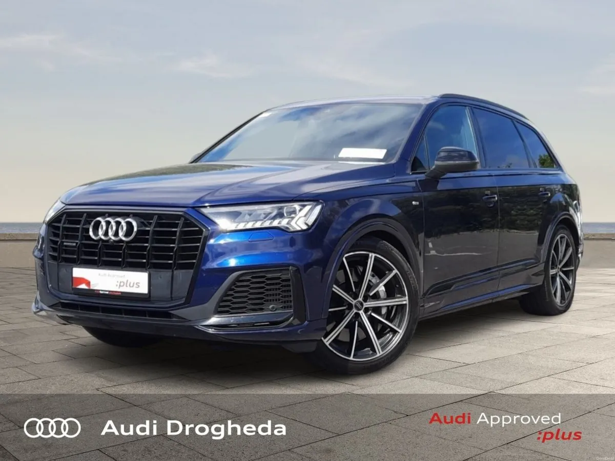 Audi Q7 55 TFSI e S Line Black edition - Image 3