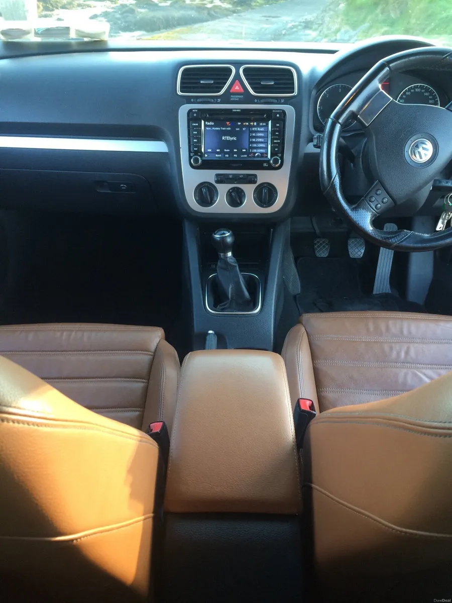 Volkswagen Scirocco 2009 - Image 3
