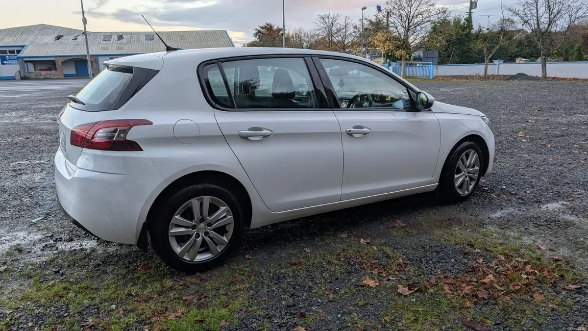 17 Peugeot 308 NCT 03/27 - Image 6