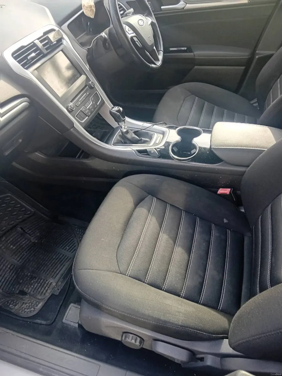 Ford mondeo - Image 6