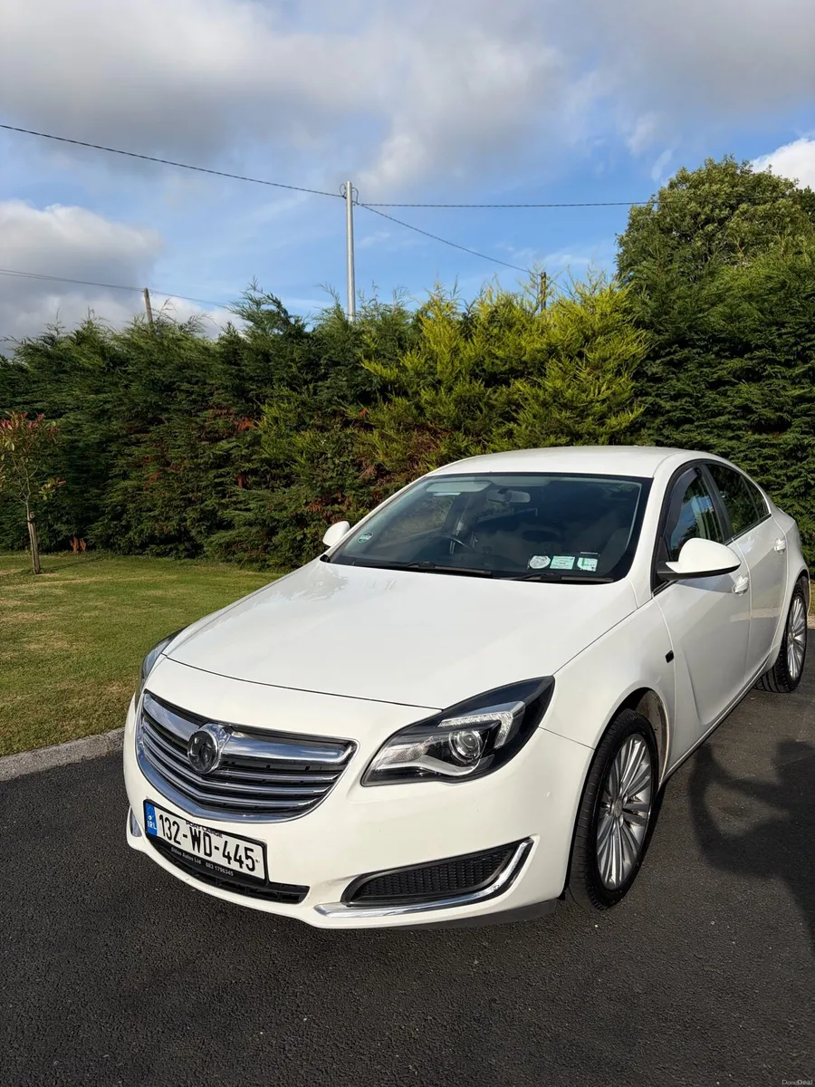 132 Vauxhall Insignia 2.0 Diesel - Spotless - Image 2