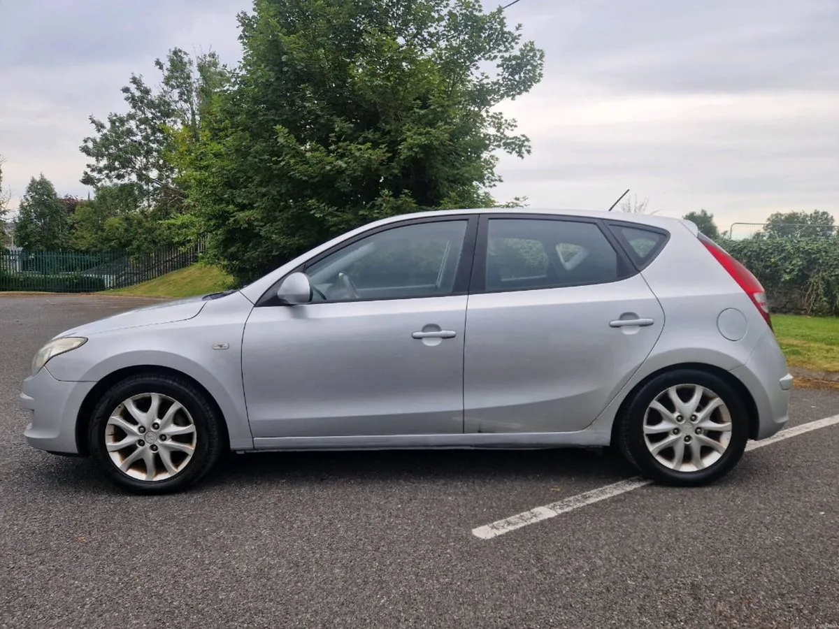 09 HYUNDAI I30 CRDI *NEW NCT 8/27*  €1950ono! - Image 4