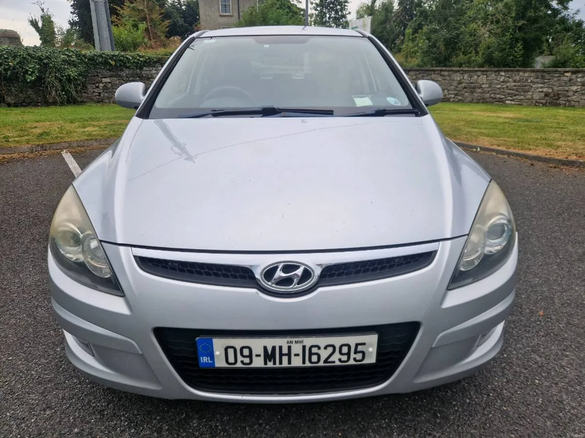 09 HYUNDAI I30 CRDI *NEW NCT 8/27*  €1950ono! - Image 2
