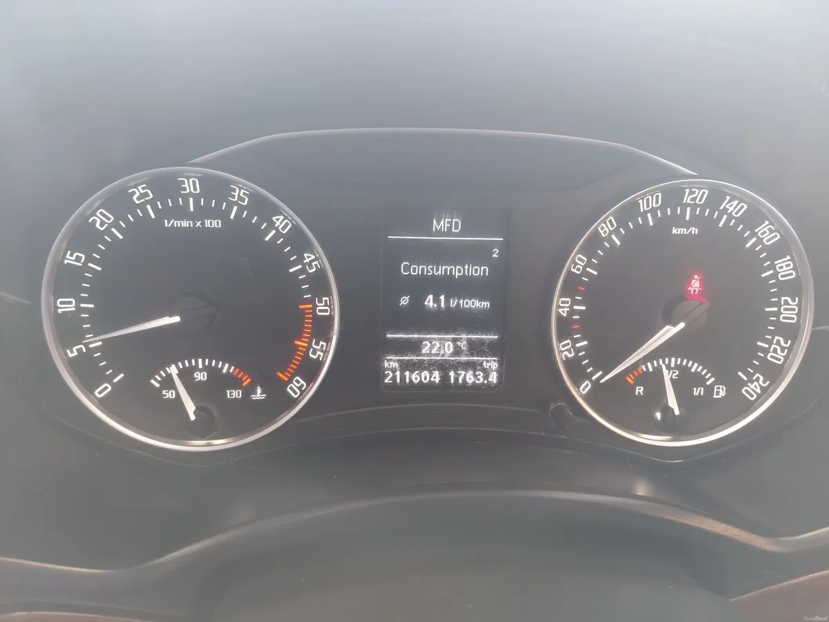 New nct7/27,tax10/26,only129mls,driving as new - Image 2