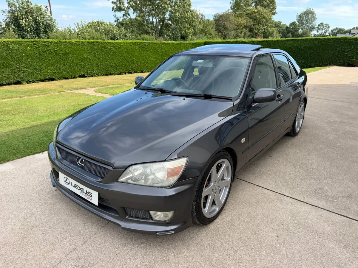 2003 LEXUS IS200 TTE SE AUTO | BLACK LTH - Image 1