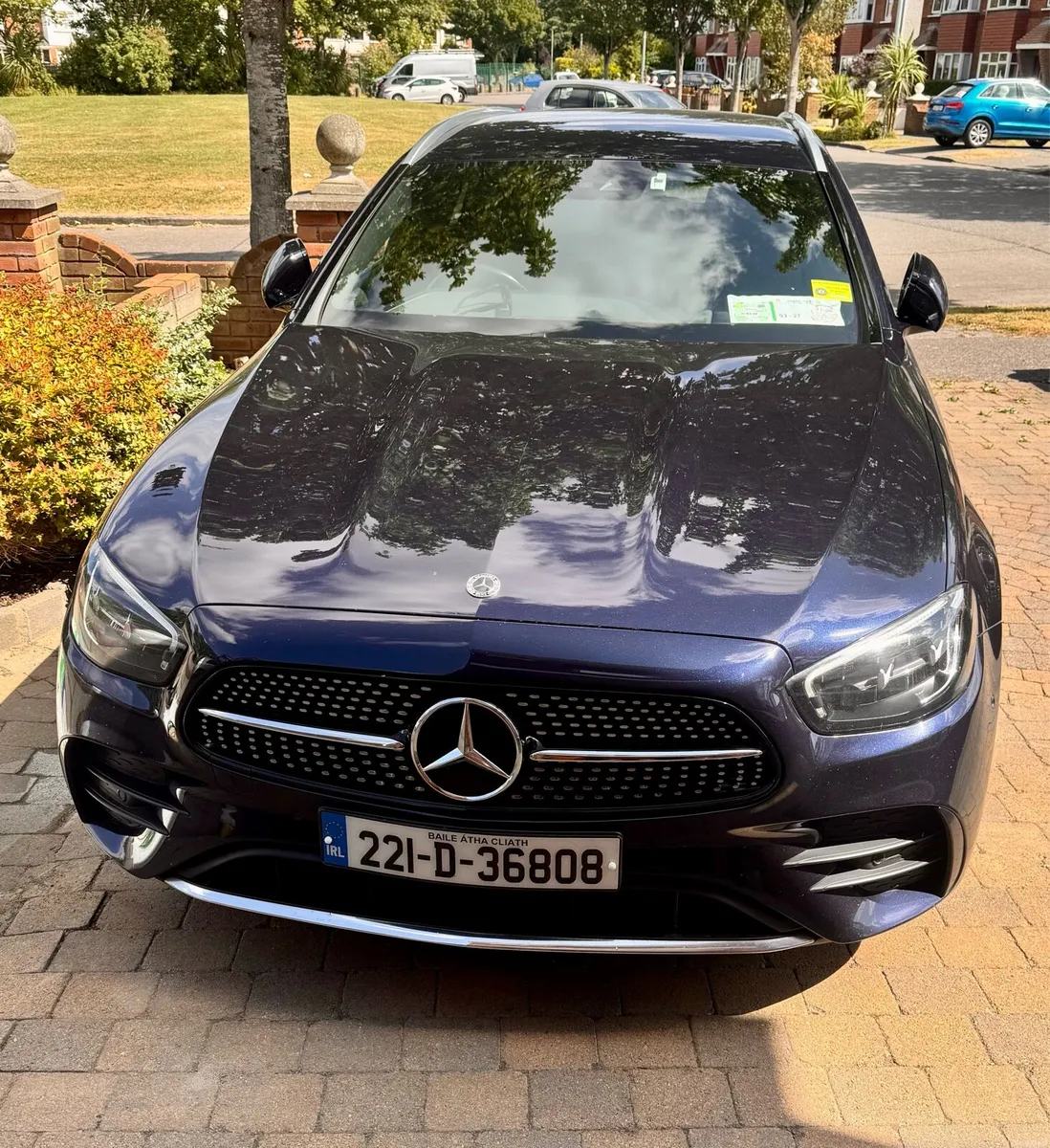 Mercedes Benz E300de - Image 2
