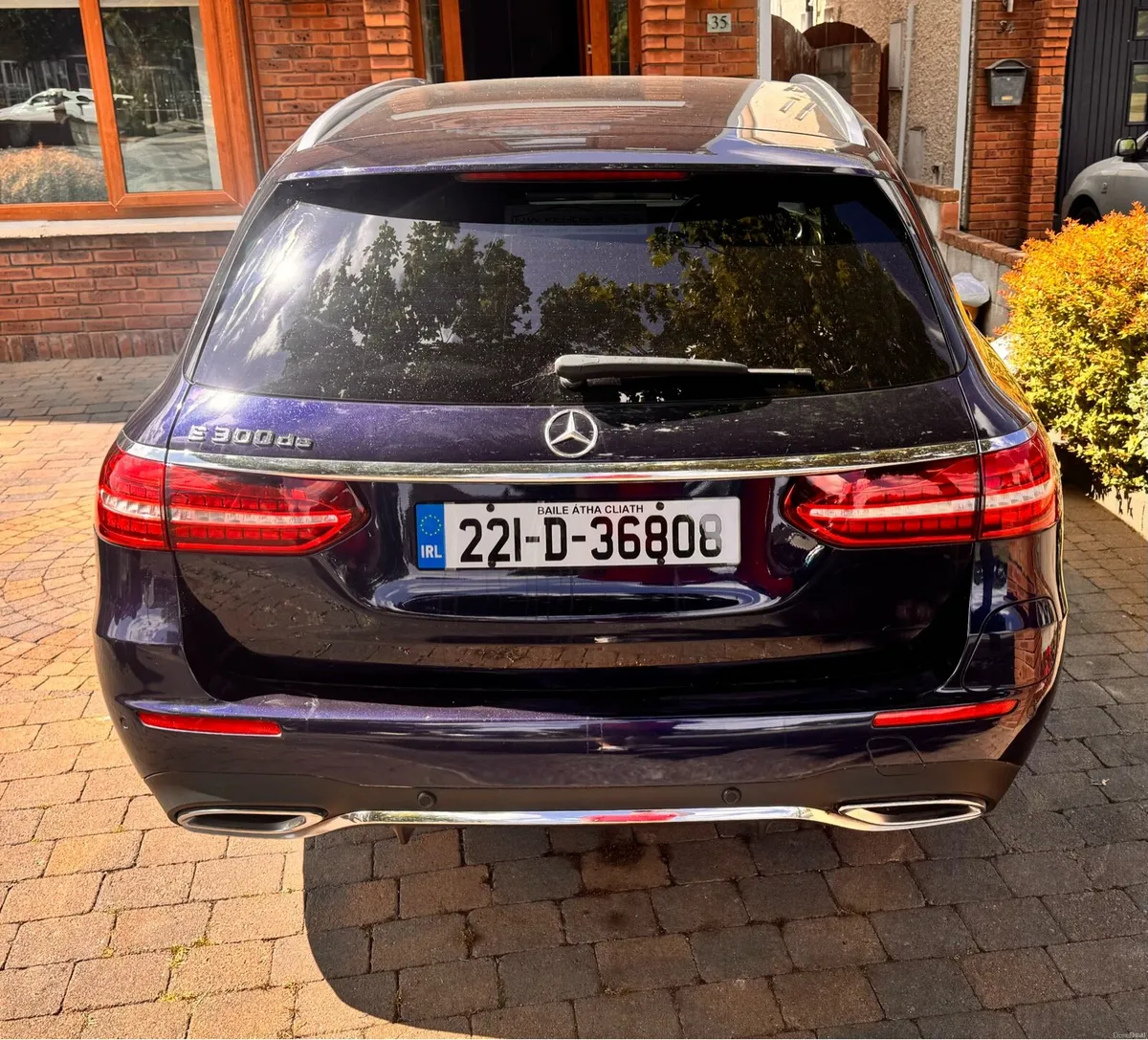 Mercedes Benz E300de - Image 3