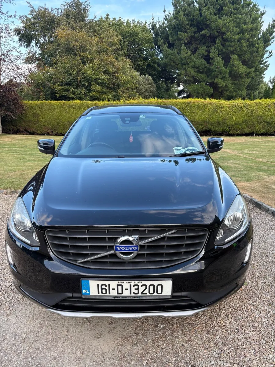 Volvo XC60 2016 - Image 2