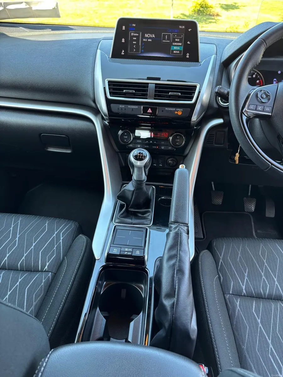 Mitsubishi Eclipse Cross - Image 5