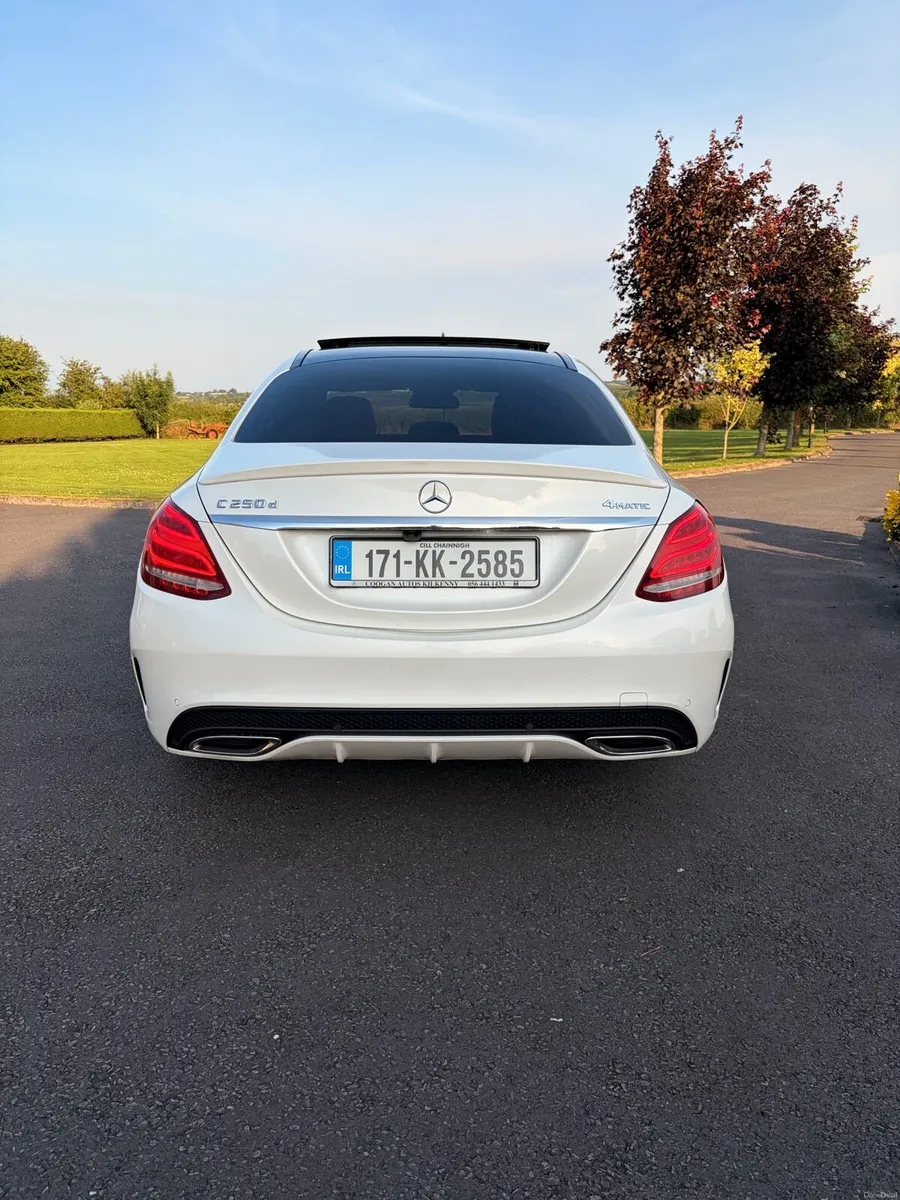 2017 Mercedes C250D AMG 4 Matic - Image 4