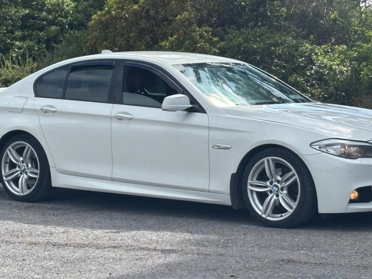 BMW 5-Series 2012 - Image 3