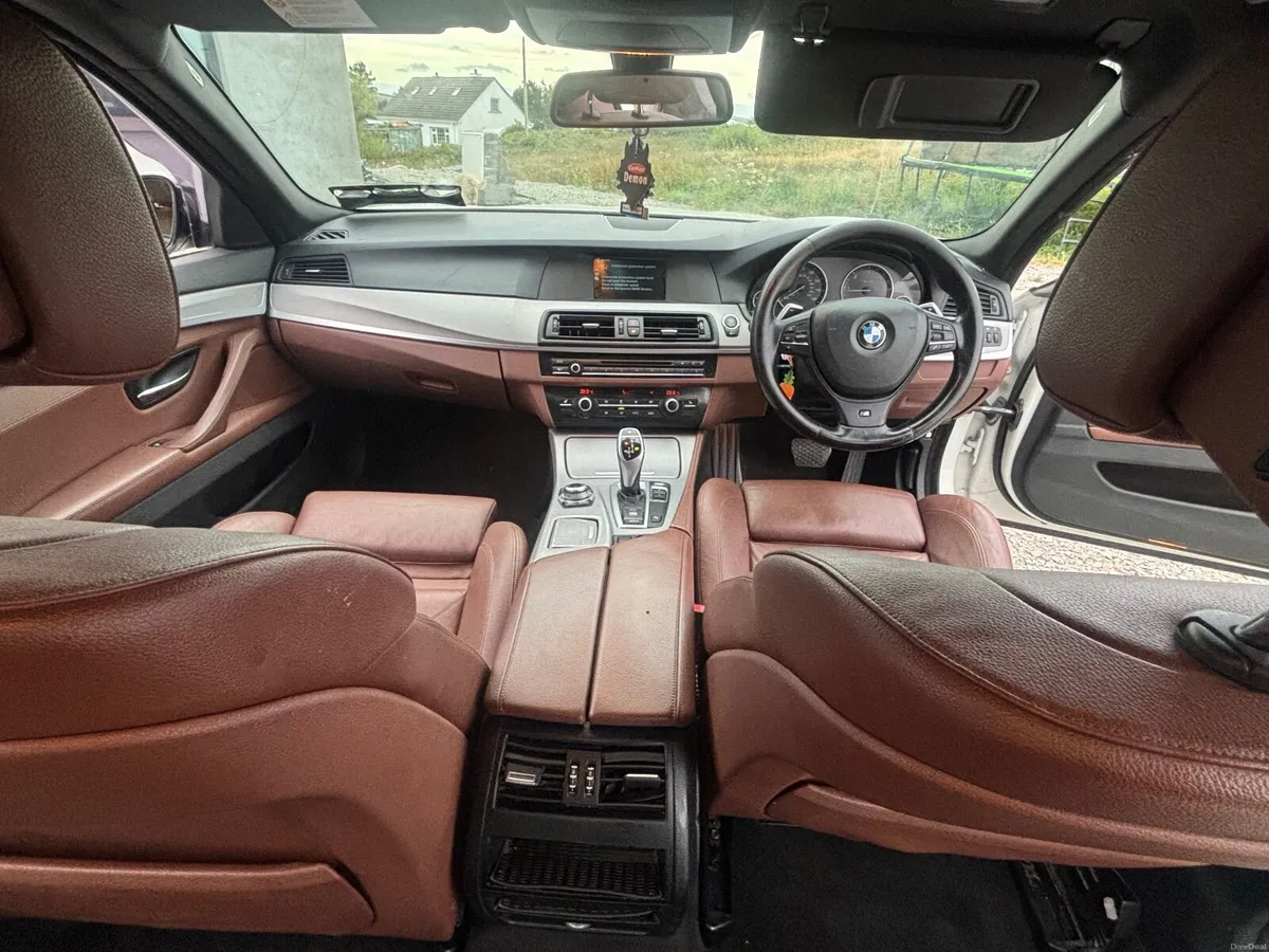 BMW 5-Series 2012 - Image 4