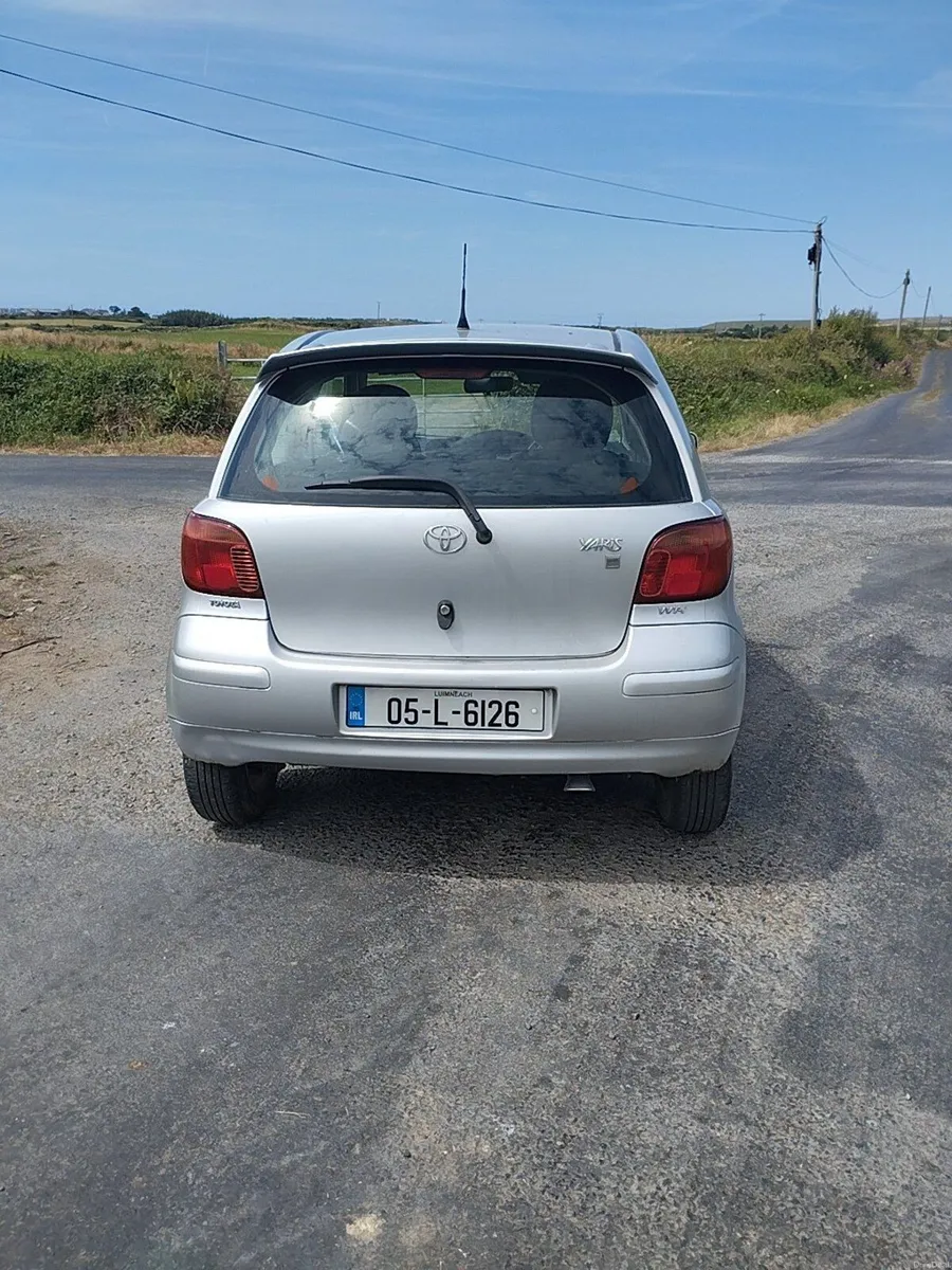 Toyota Yaris 2005 - Image 1