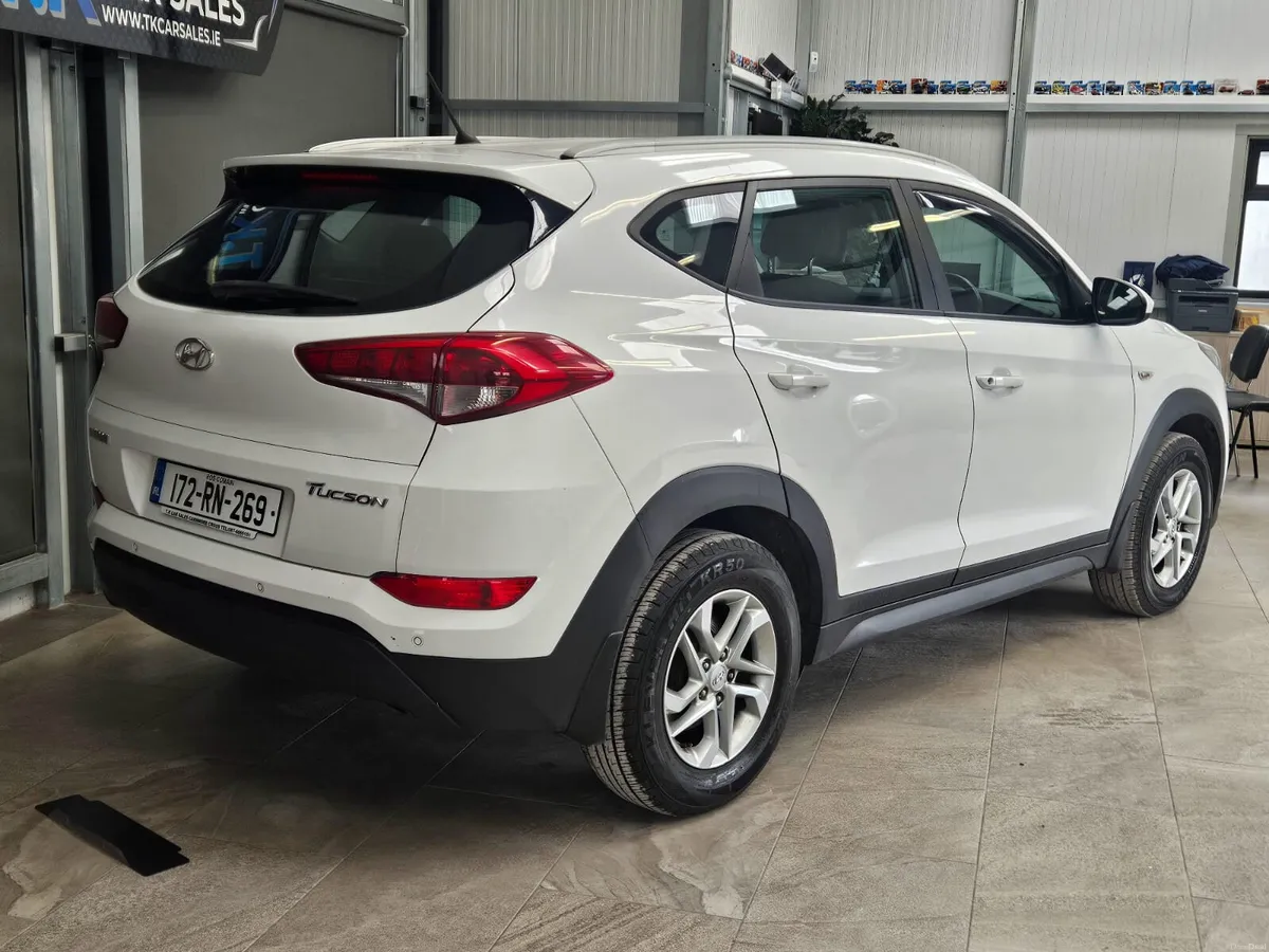 17 HYUNDAI TUCSON 1.7 DIESEL COMFORT EDITION - Image 3