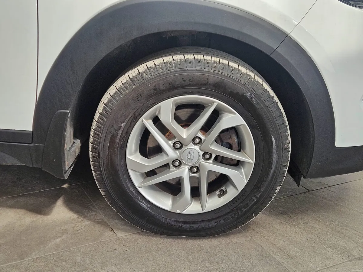 17 HYUNDAI TUCSON 1.7 DIESEL COMFORT EDITION - Image 6