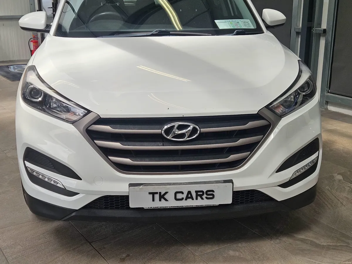 17 HYUNDAI TUCSON 1.7 DIESEL COMFORT EDITION - Image 5