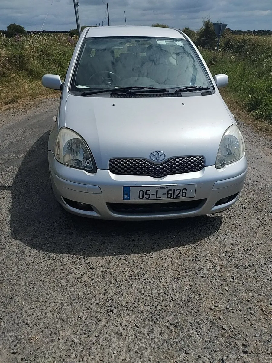 Toyota Yaris 2005 - Image 4