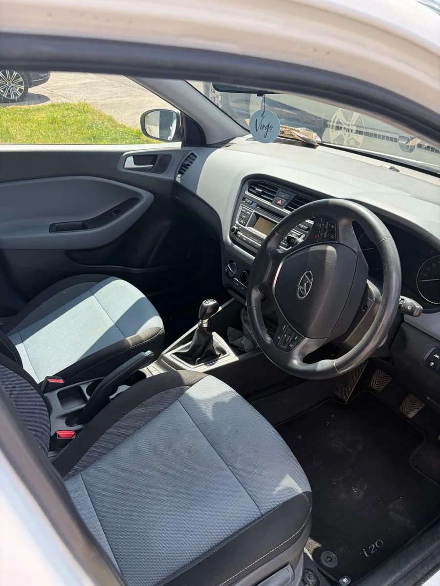 Hyundai i20 2017 - Image 5