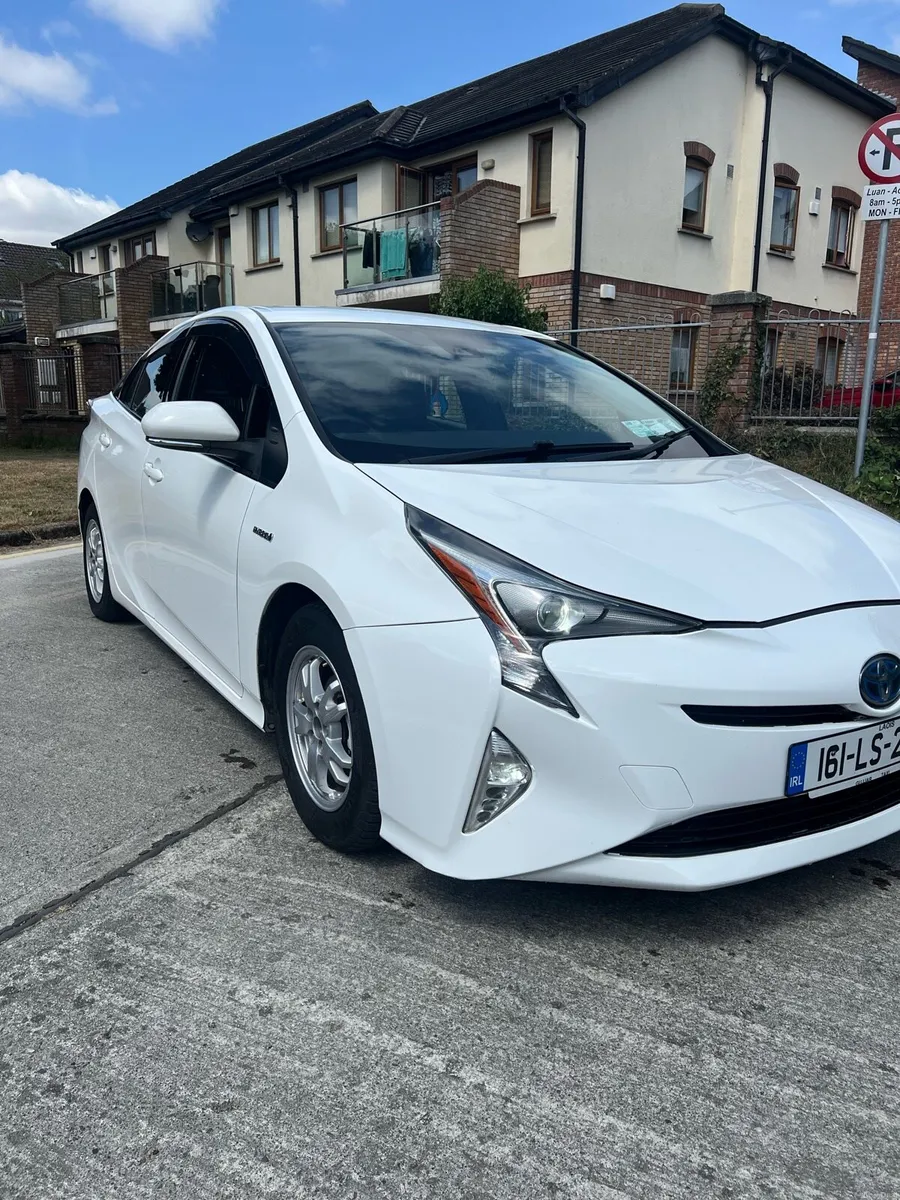 Car - Image 1