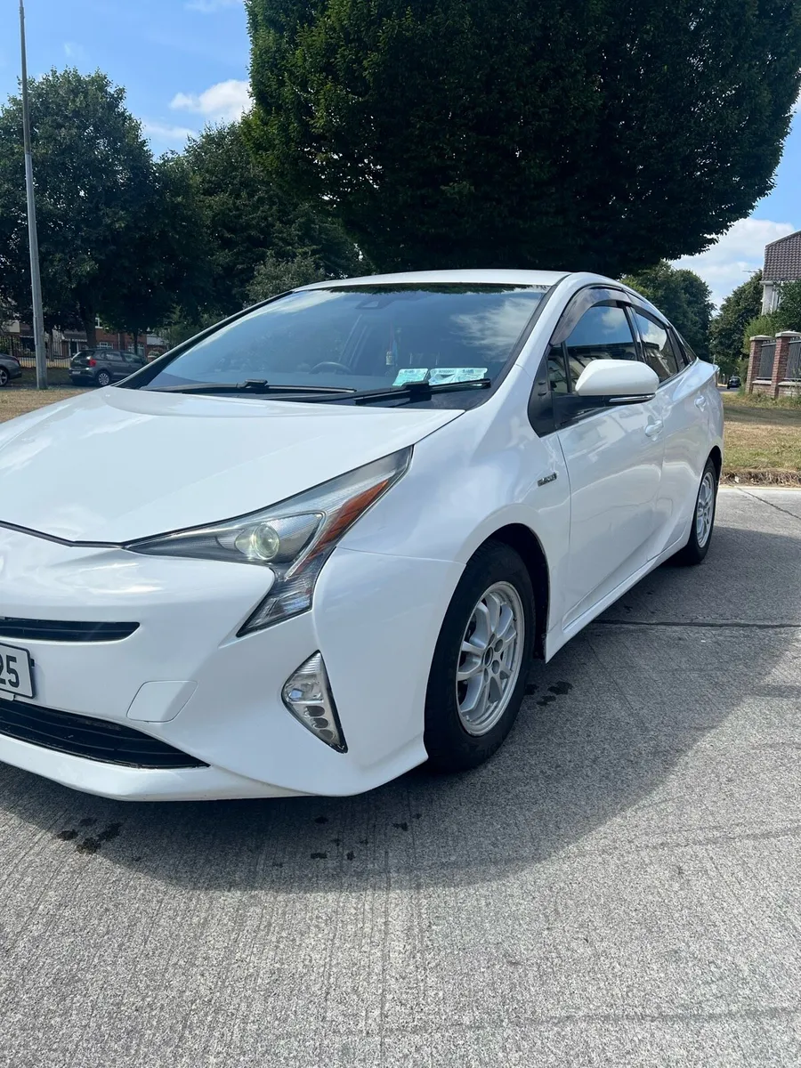 Car - Image 2