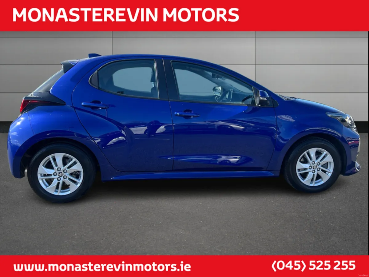 Toyota Yaris HYBRID LUNA 4DR AUTO - Image 5