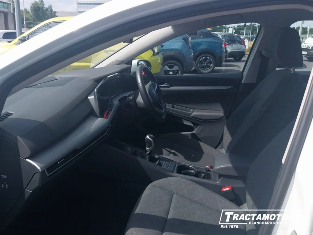 Volkswagen Golf LIFE 1.0 TSI 110HP 5DR - Image 4