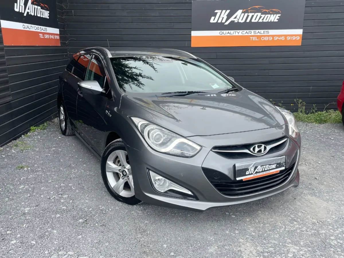 Hyundai i40 1.7 CRDI STYLE BLUE DRIV 5DR - Image 1