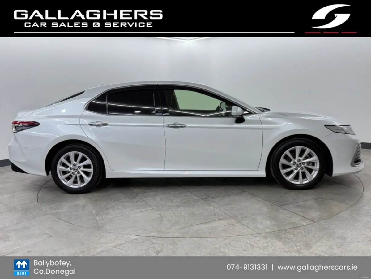 Toyota Camry 2.5 SELF CHARGE HYBRID AUTOMATIC ONLY - Image 3