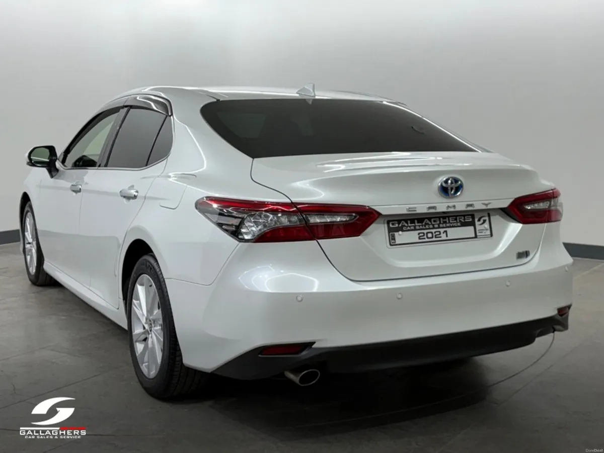 Toyota Camry 2.5 SELF CHARGE HYBRID AUTOMATIC ONLY - Image 6