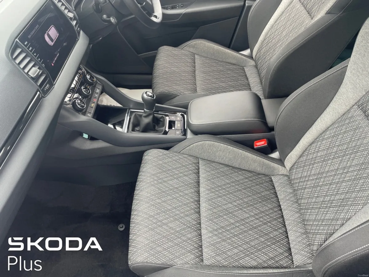 Skoda Karoq STYLE 2.0 TDI 115HP 5DR - Image 4