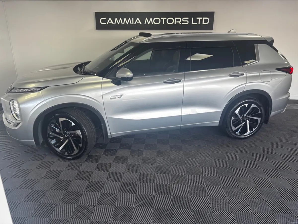Mitsubishi Outlander 2022 MITSUBISHI OUTLANDER* - Image 2