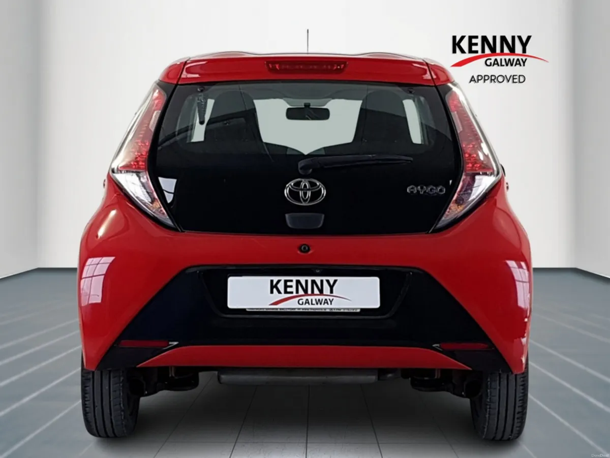 Toyota Aygo 1.0 VVTI X-PLAY 5DR - Image 6