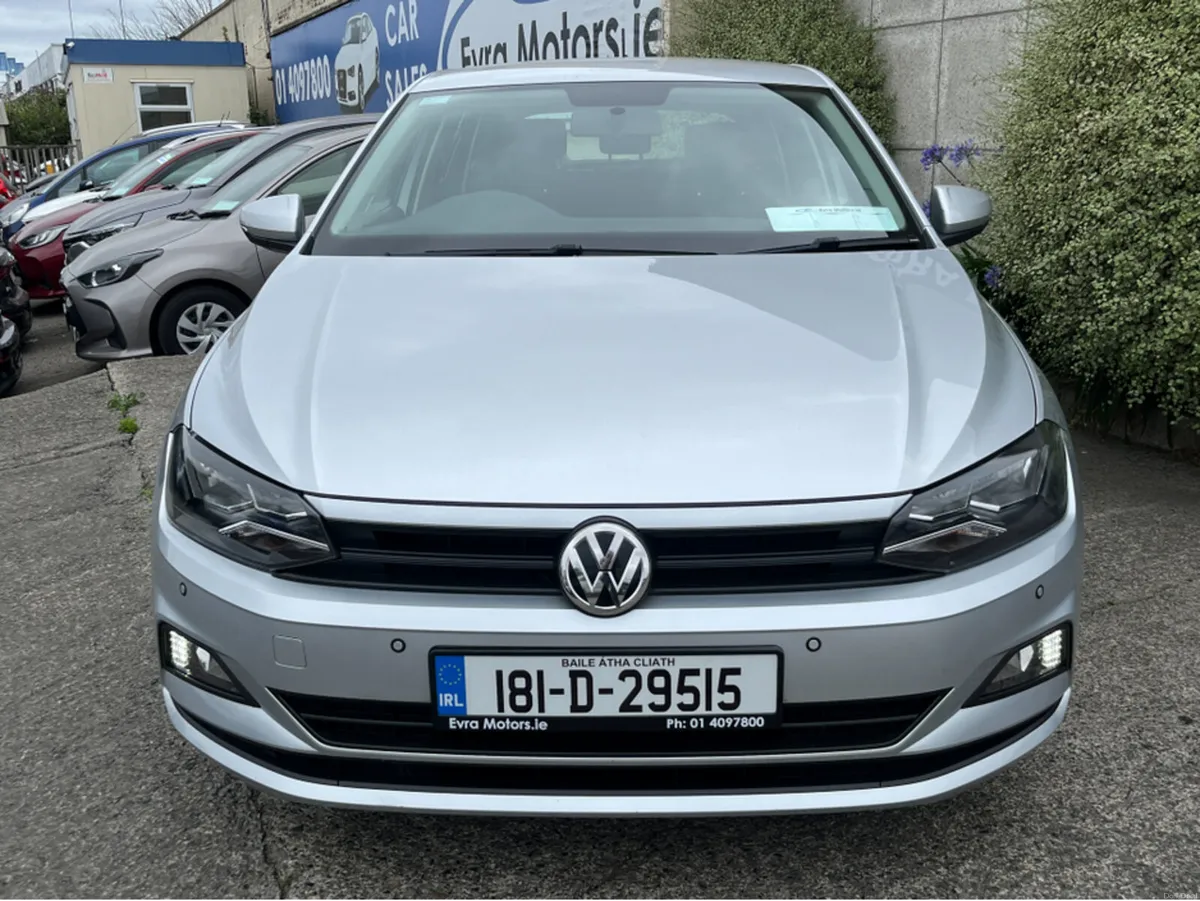 Volkswagen Polo TRENDLINE 1.0 MANUAL - Image 2
