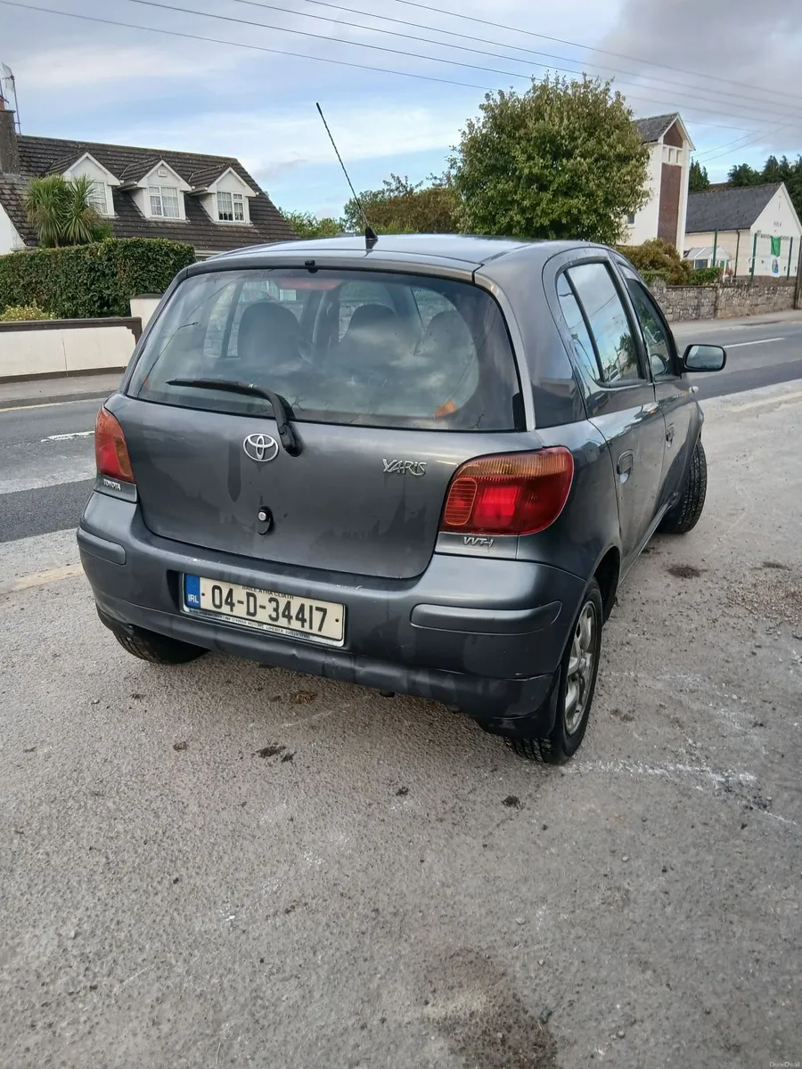 Toyota Yaris 2004 - Image 2
