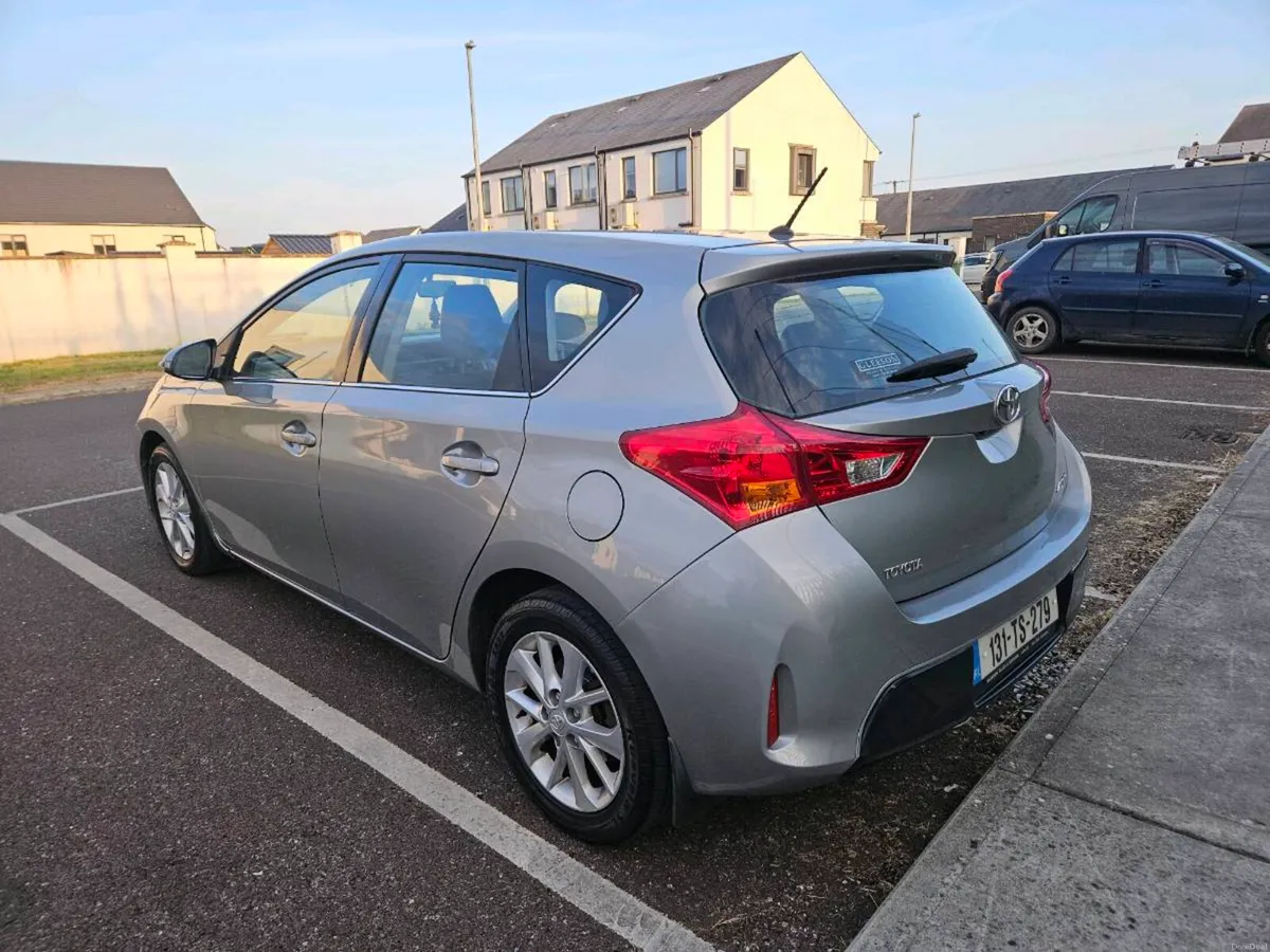 Toyota auris - Image 3