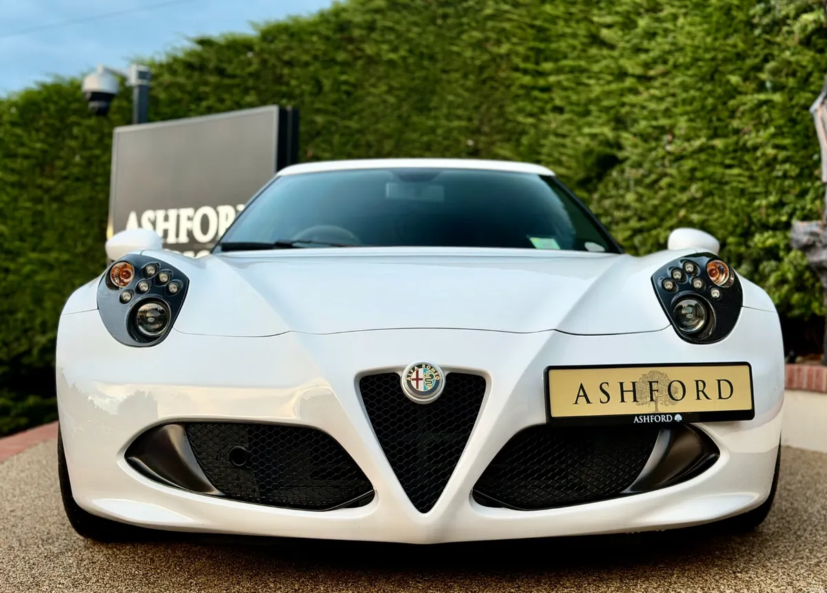 162 Alfa Romeo 4C 240BHP Collectors car - Image 2