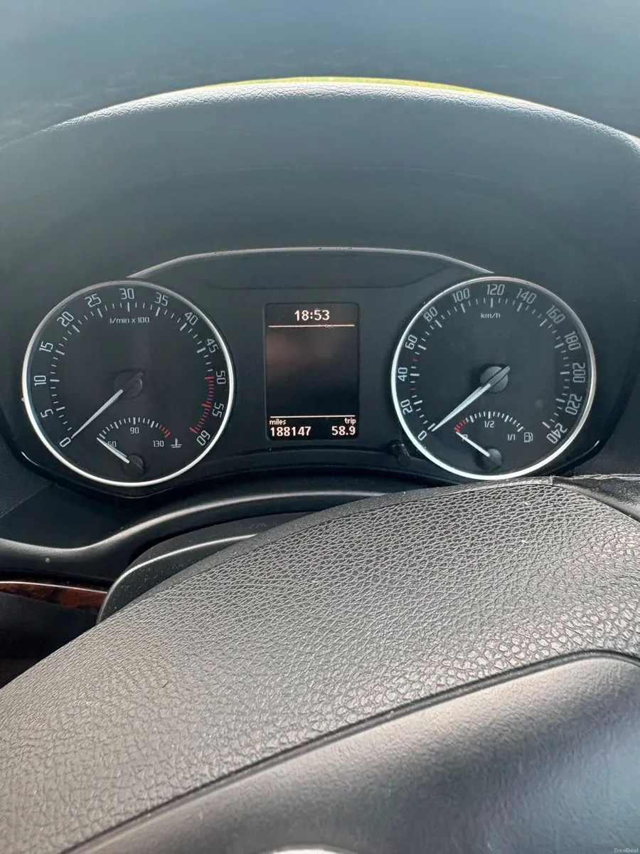 Skoda Octavia 2013 - Image 2