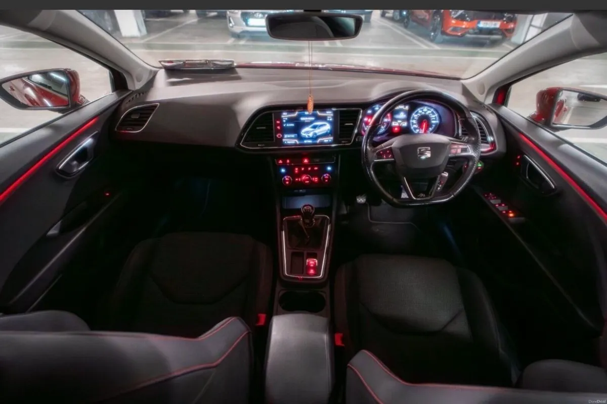 SEAT Leon FR 184BHP Technology Pack - Image 5