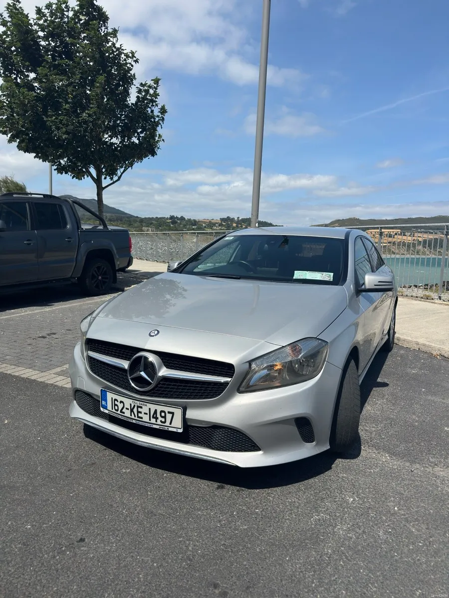 Mercedes A-Class a180 d manual 2016 - Image 2