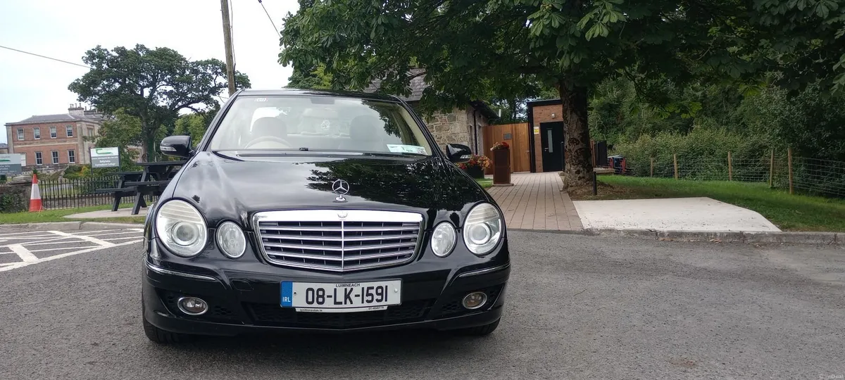 Mercedes-Benz E-Class 2008 - Image 4