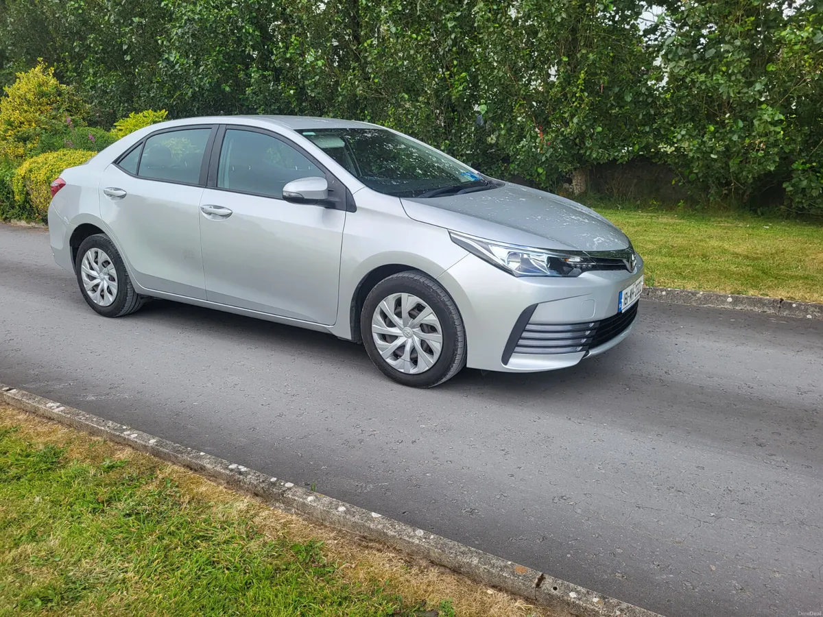 Toyota Corolla   1.3 petrol  Low kms - Image 1