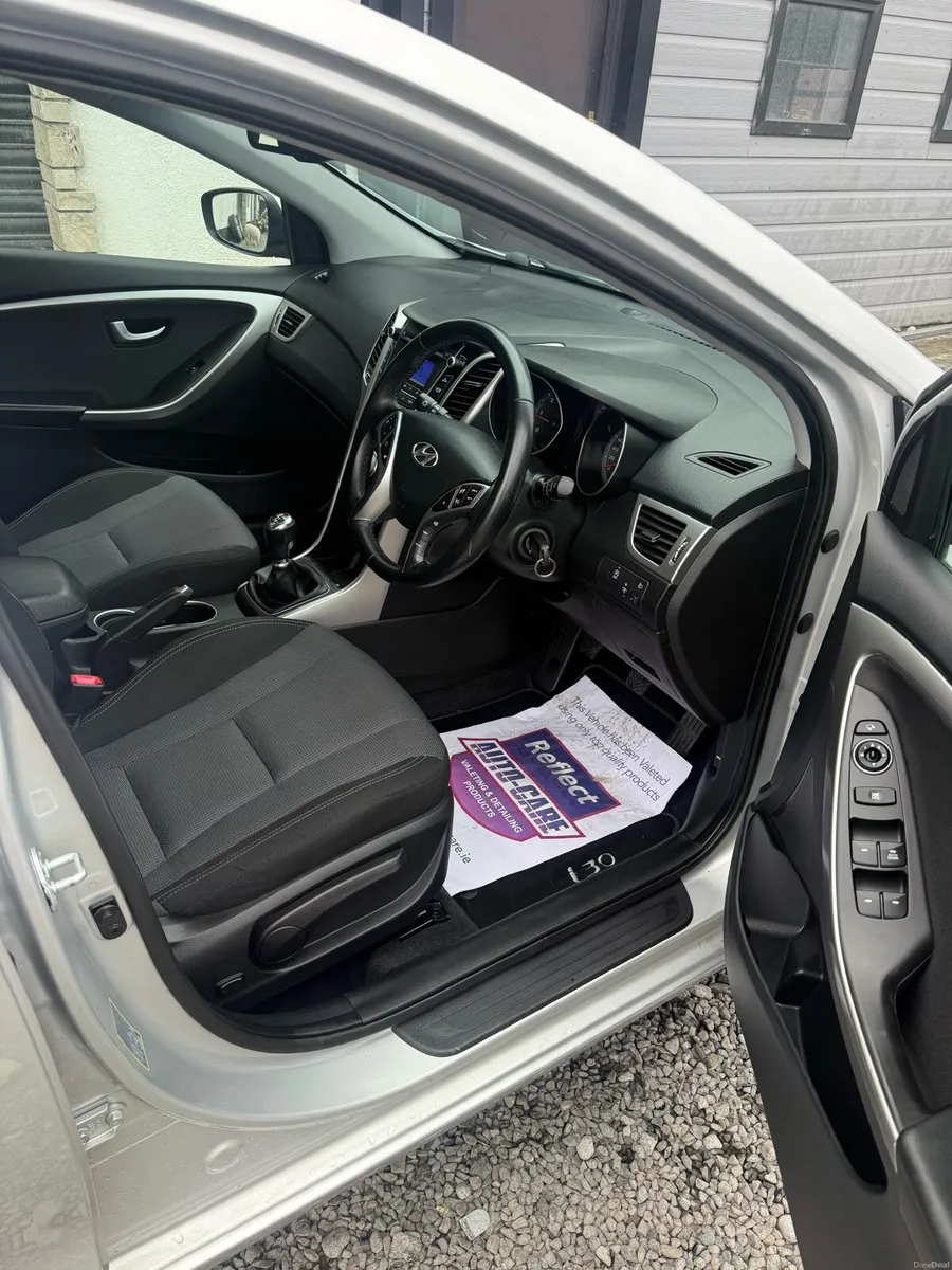 Hyundai i30 2017 Diesel - Image 3
