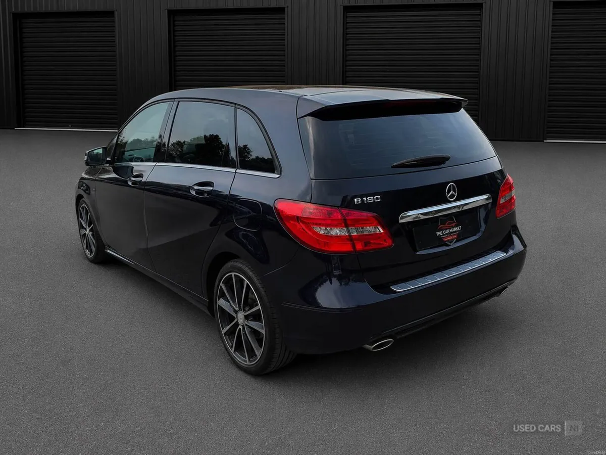 Mercedes-Benz B-Class B180 1.6 SE CVT Auto 5dr - Image 3