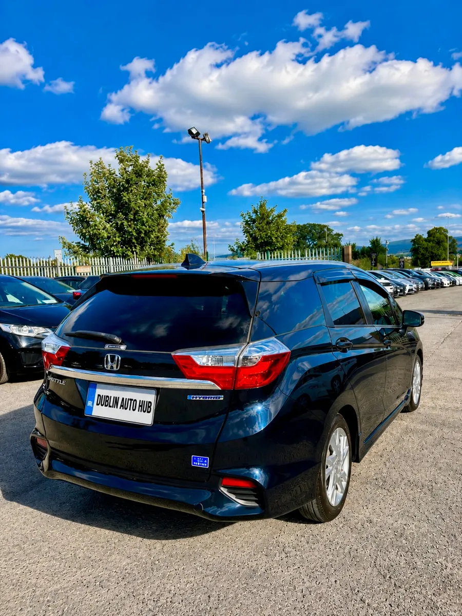 HONDA SHUTTLE 2016 (1.5, MODEL “Z”, HYBRID) - Image 6