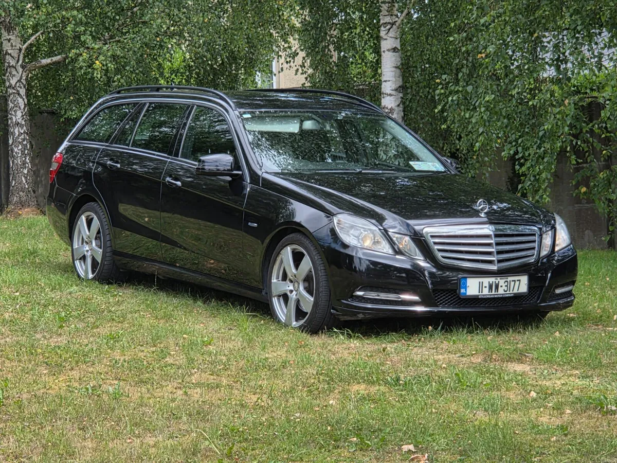 Automatic 7 seater Mercedes NCT 05 27 156 MILES 2. - Image 1