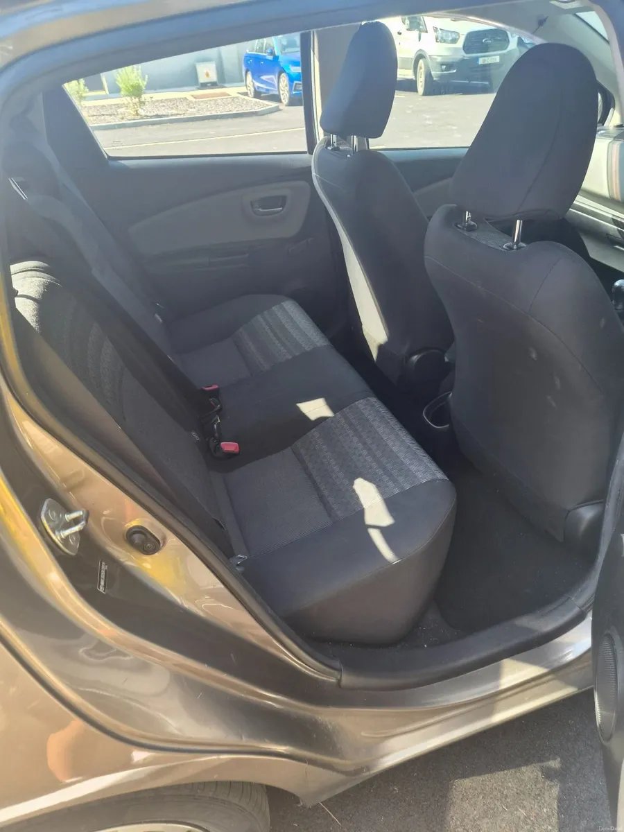 Toyota Yaris 2016 - Image 4